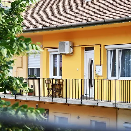 Zora Apartman *